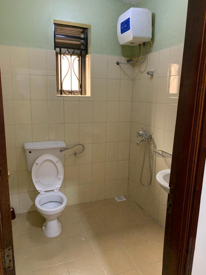 Cozy 2-Bedroom Apartment Within City Limits. Kampala Extérieur photo